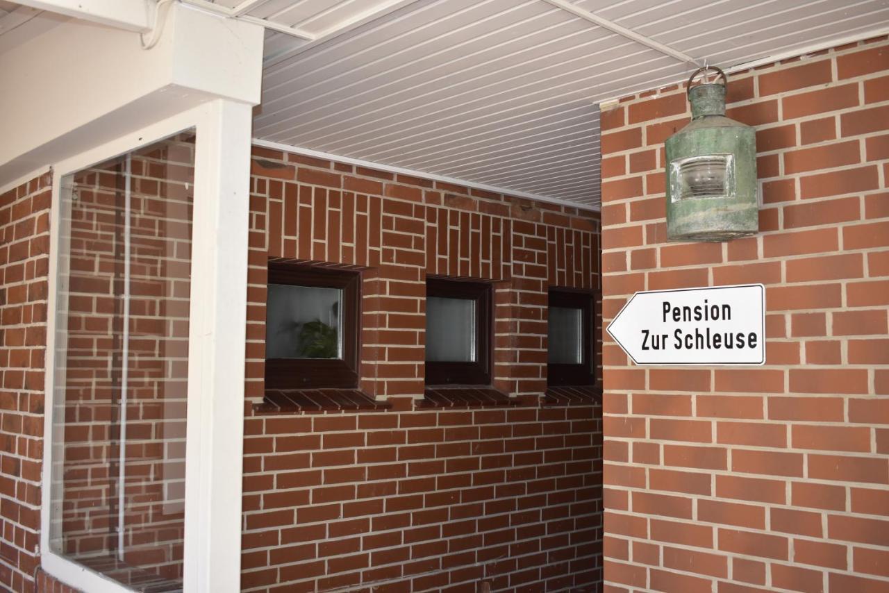 Pension Zur Schleuse Garni Am Elbe Luebeck - Kanal In Witzeeze Esterno foto